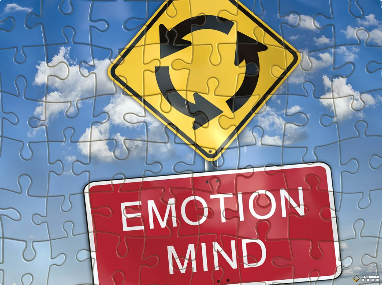 小心网上现货白银交易平台这种差异